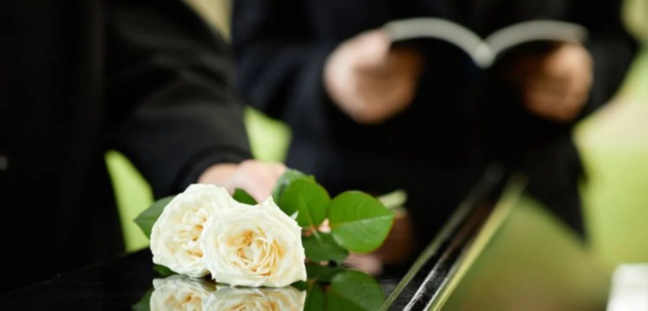 How to Plan a Funeral Reception Step-by-Step